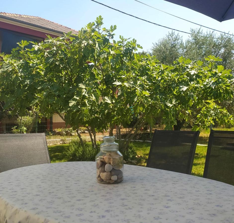 Seline Summer Home Екстериор снимка